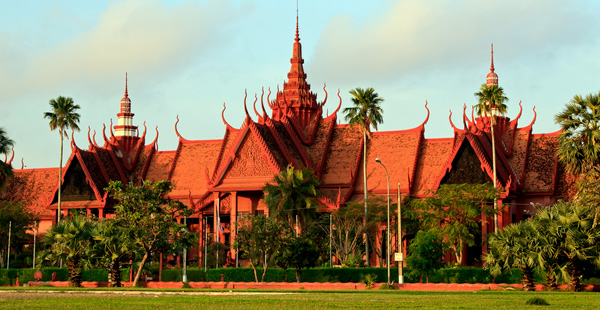 WHAT TO DO IN CAMBODIA-PHNOM PENH